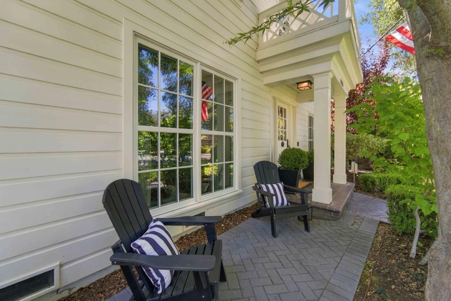 104 Bella Vista Court photo 3