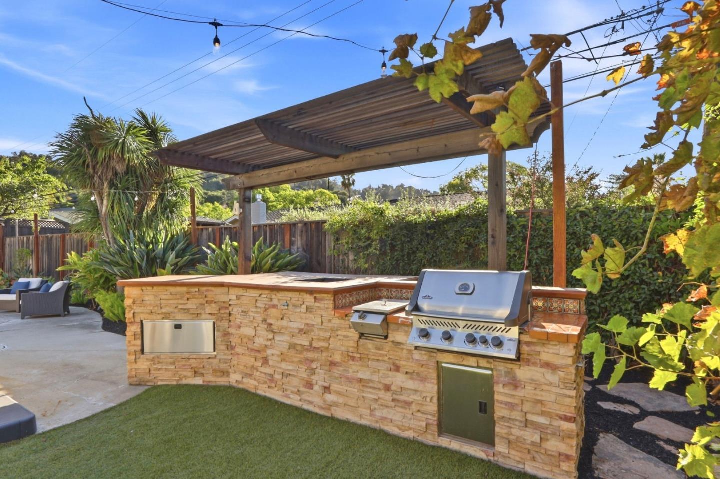 227 Belgatos Road photo 55