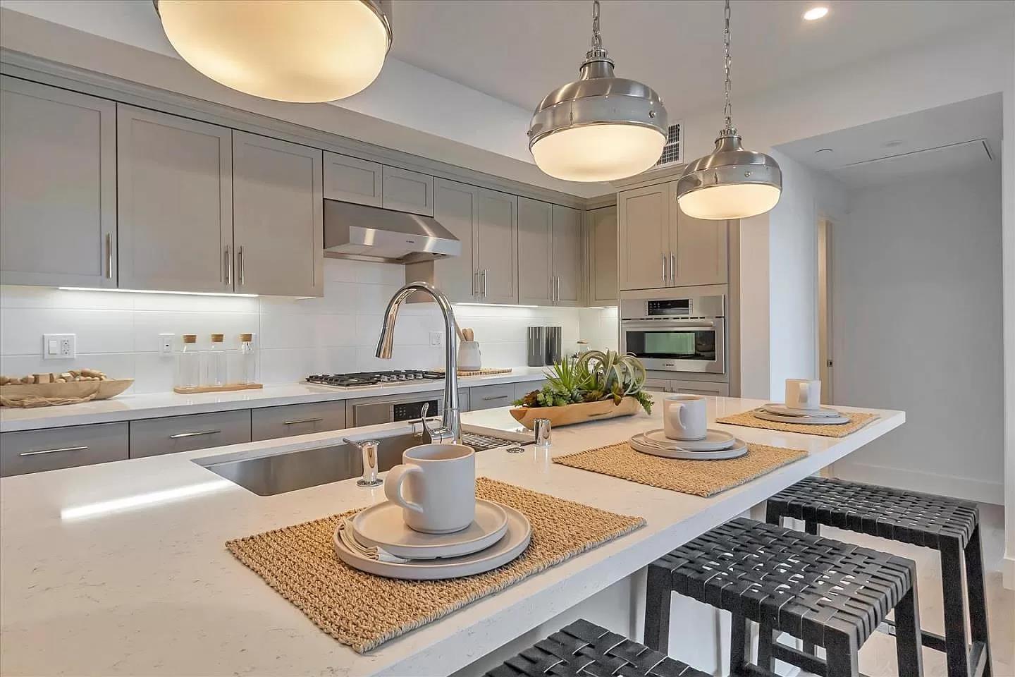 16275 Gellatt Court, Los Gatos, CA 95030/95032/95033