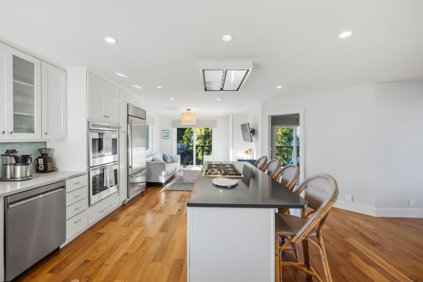 213 Myrtle Street photo 14