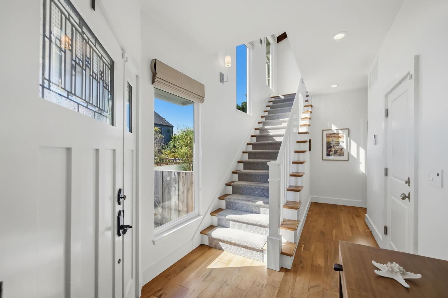 213 Myrtle Street photo 3
