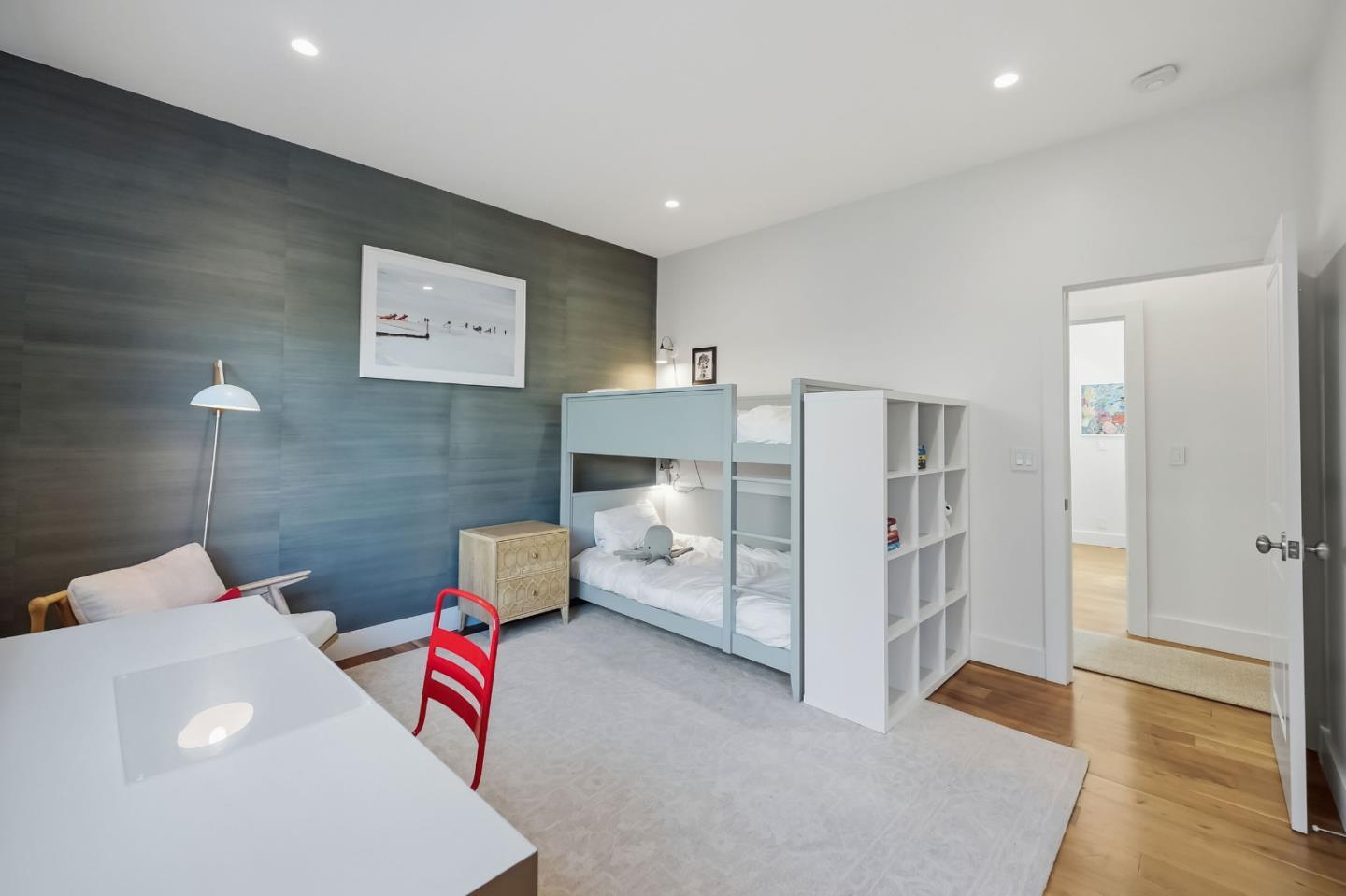 213 Myrtle Street photo 32