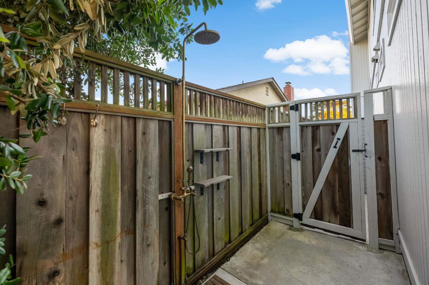 213 Myrtle Street photo 40