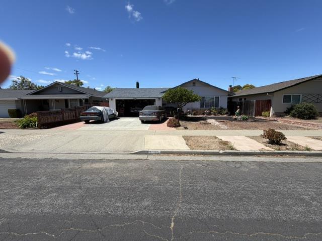 2255 Wren Way photo 2