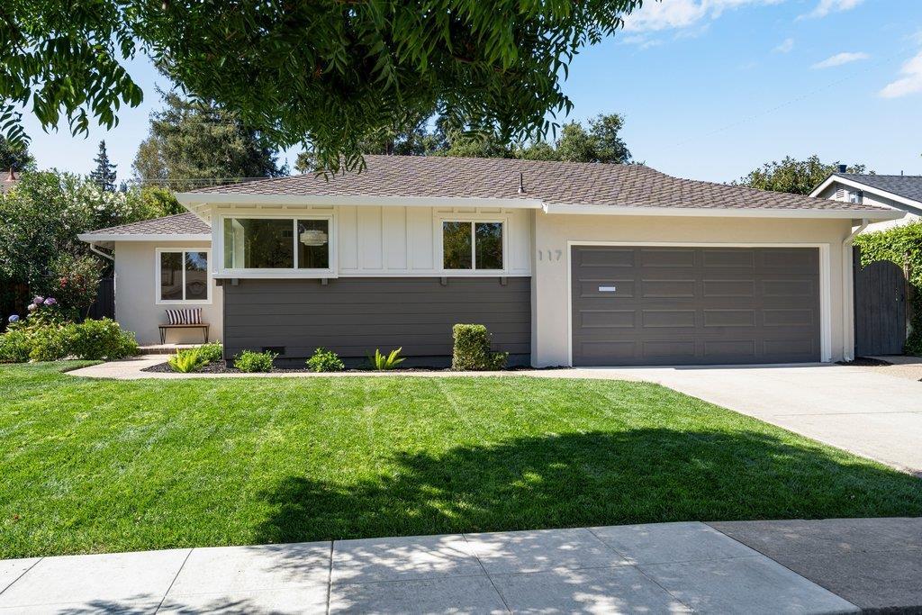 117 Hollycrest Drive photo 3