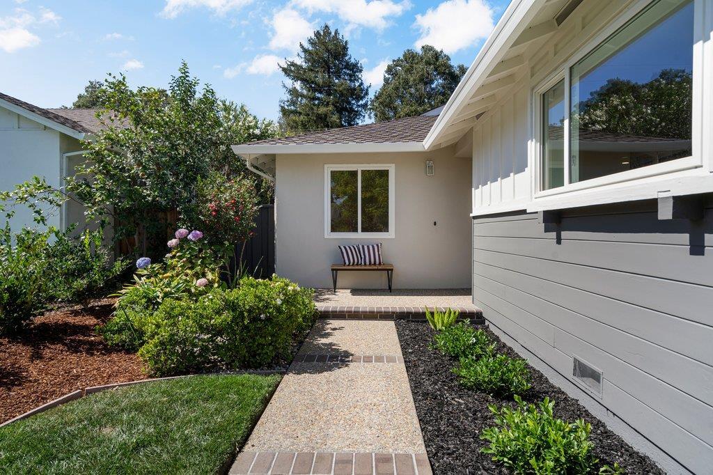 117 Hollycrest Drive photo 4