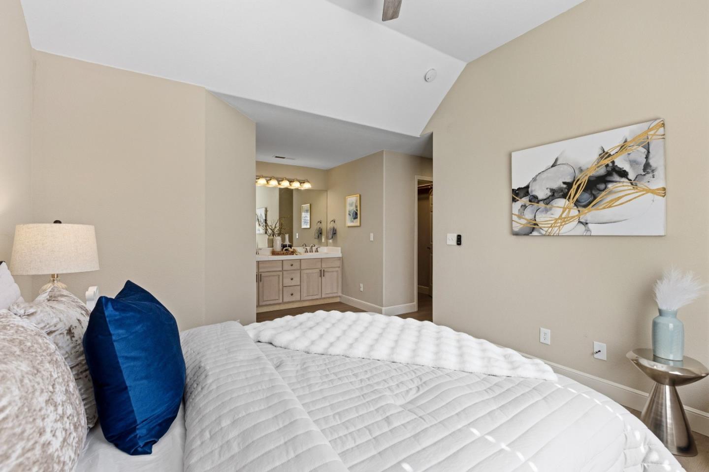 82 Dot Avenue photo 15