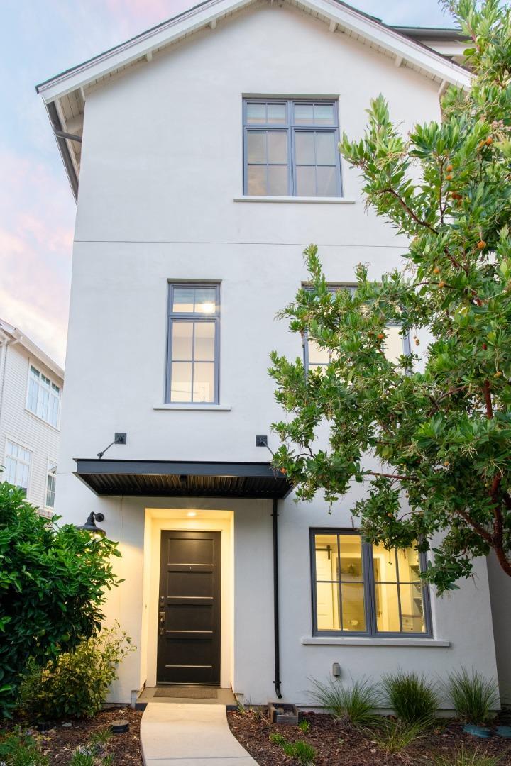 100 Lottie Lane photo 2