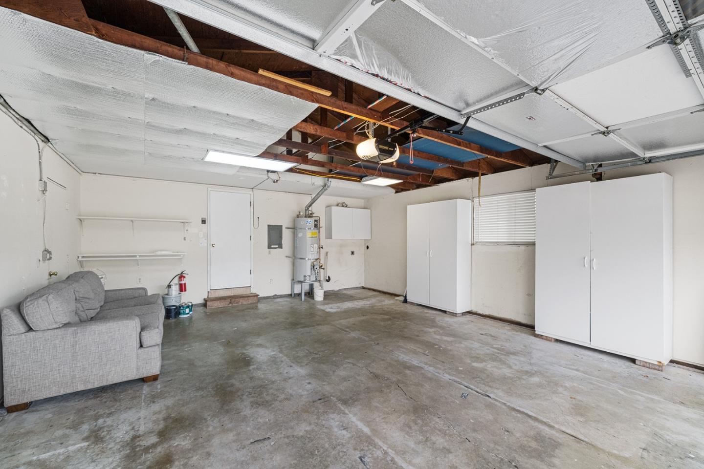 910 Golden Gate Ave Avenue photo 32