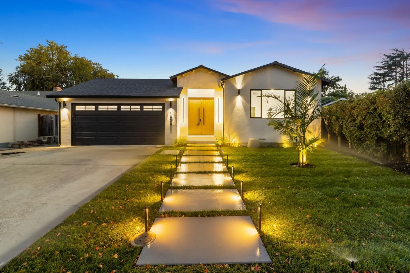 1054 Steinway Avenue photo 3