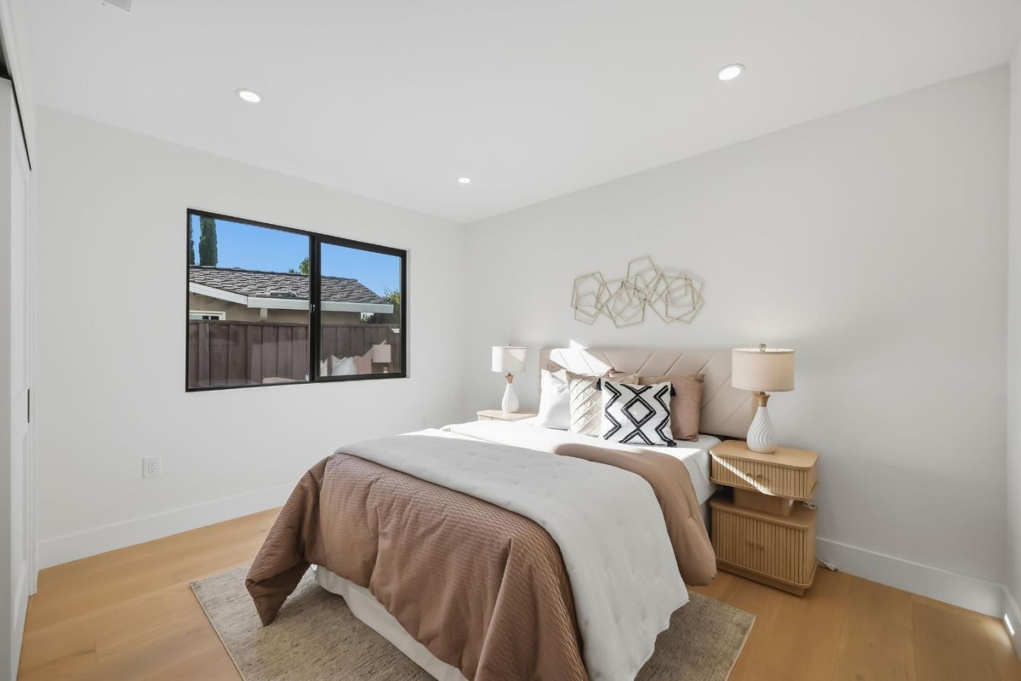 1054 Steinway Avenue photo 64