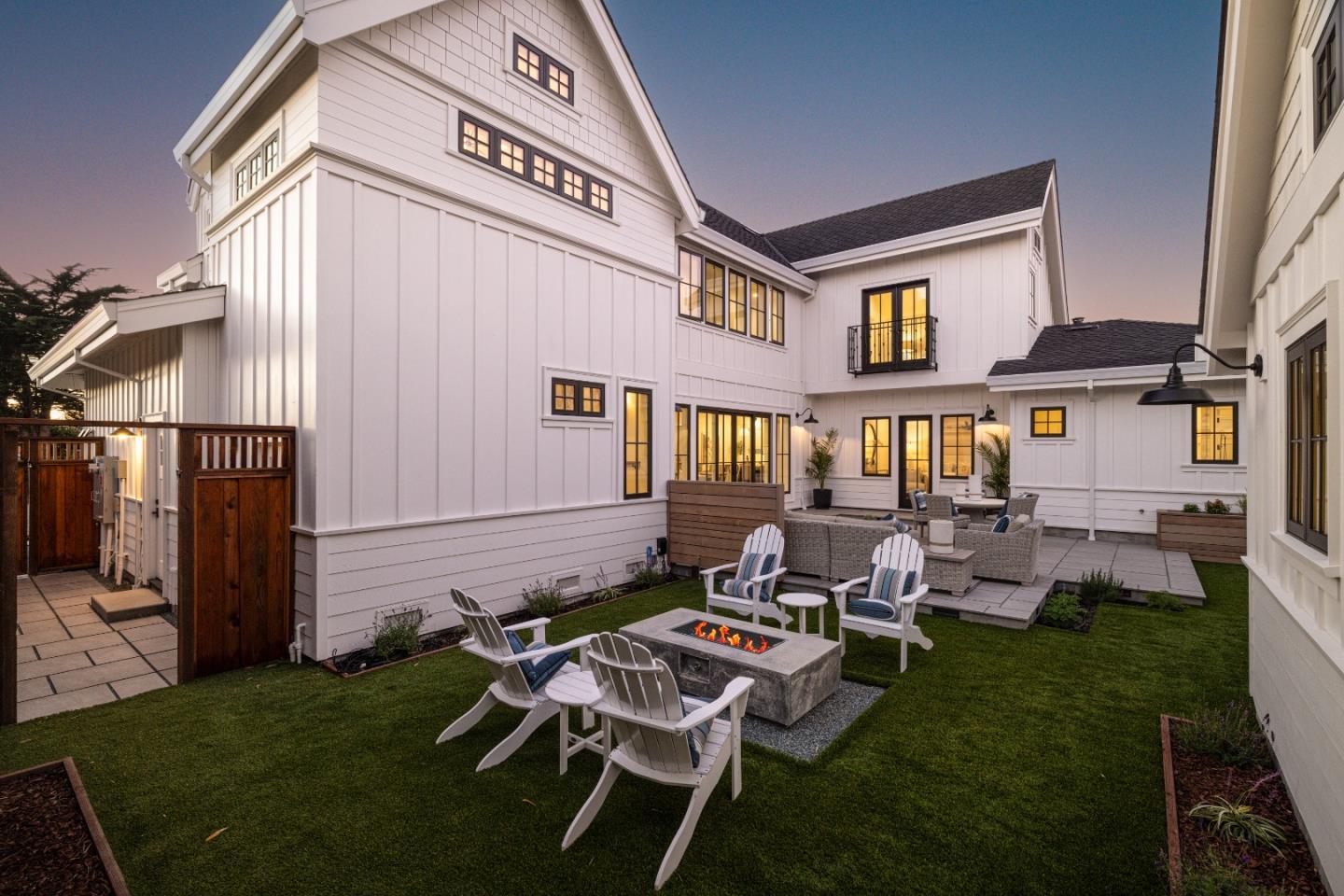 655 Potter Avenue photo 5