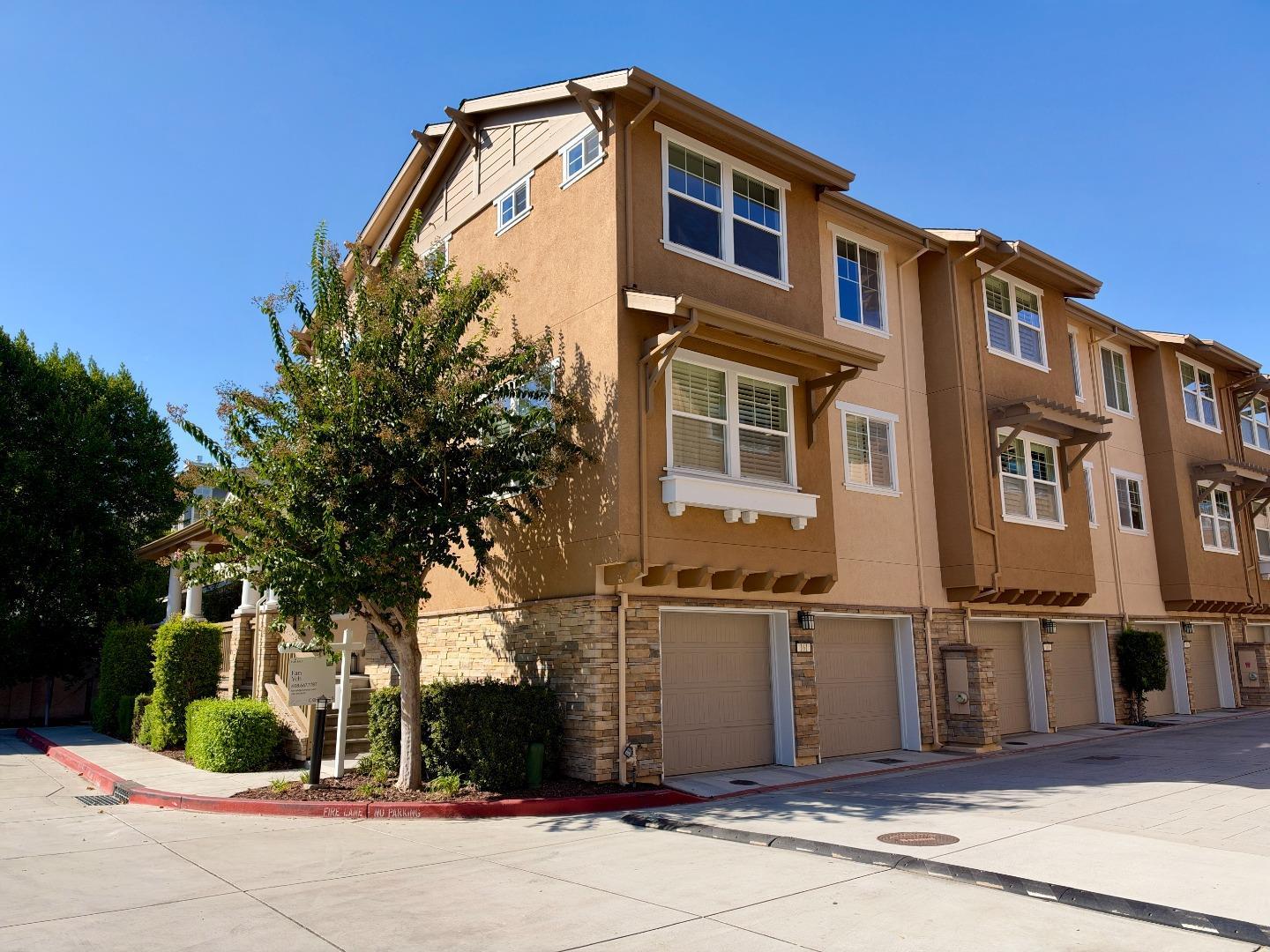161 Salmar Terrace photo 3