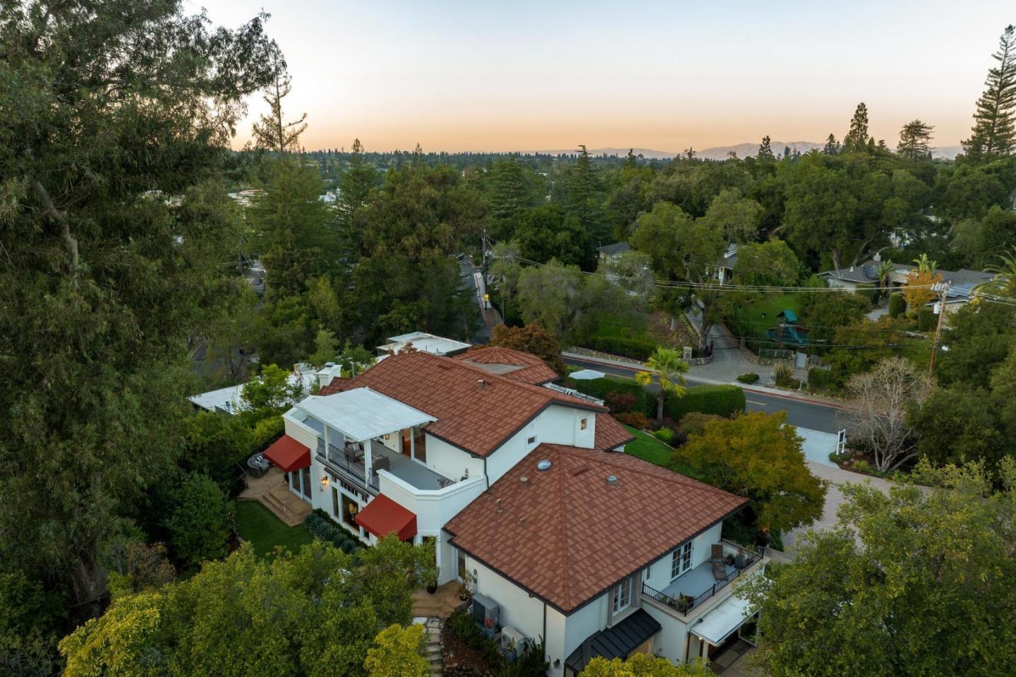 38 Alpine Avenue photo 96