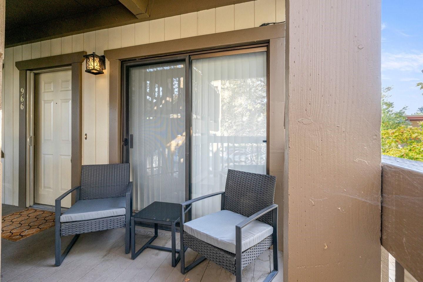 966 Apricot Avenue photo 2
