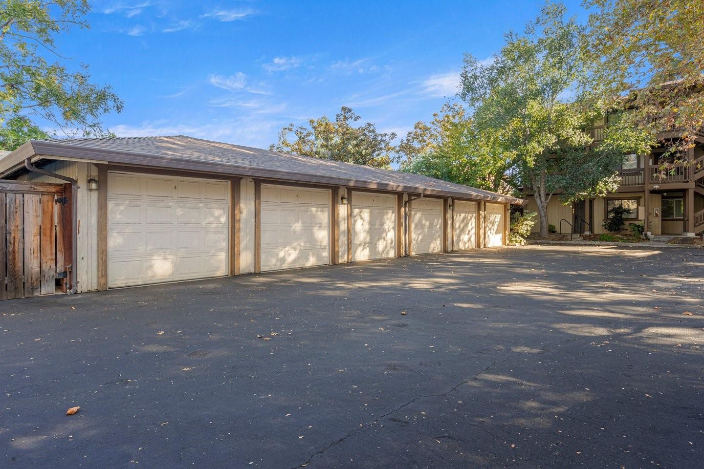 966 Apricot Avenue photo 25