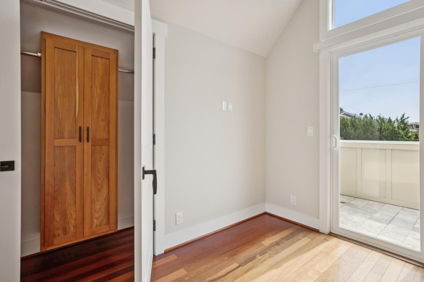 611 Myrtle Street photo 25