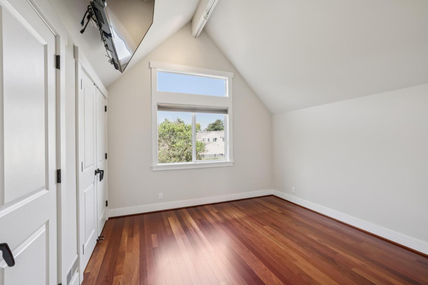 611 Myrtle Street photo 29
