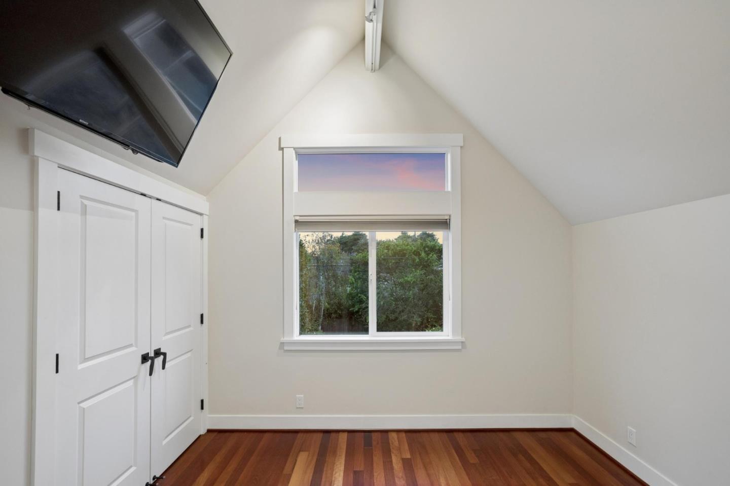 611 Myrtle Street photo 30