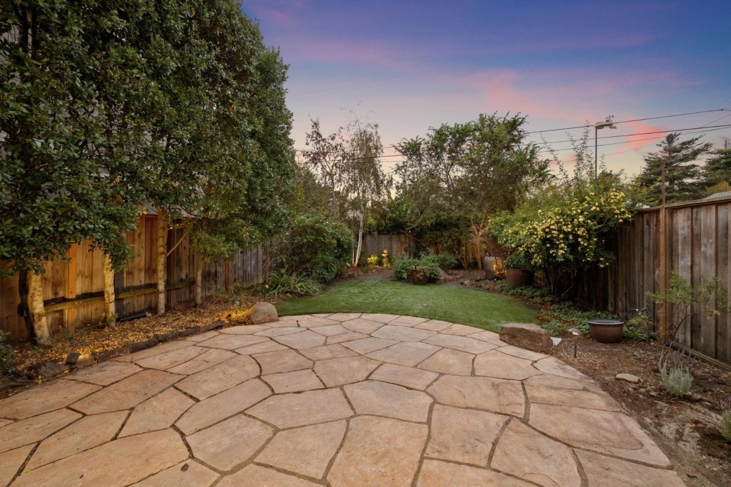 611 Myrtle Street photo 40