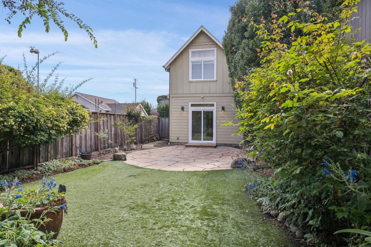611 Myrtle Street photo 42