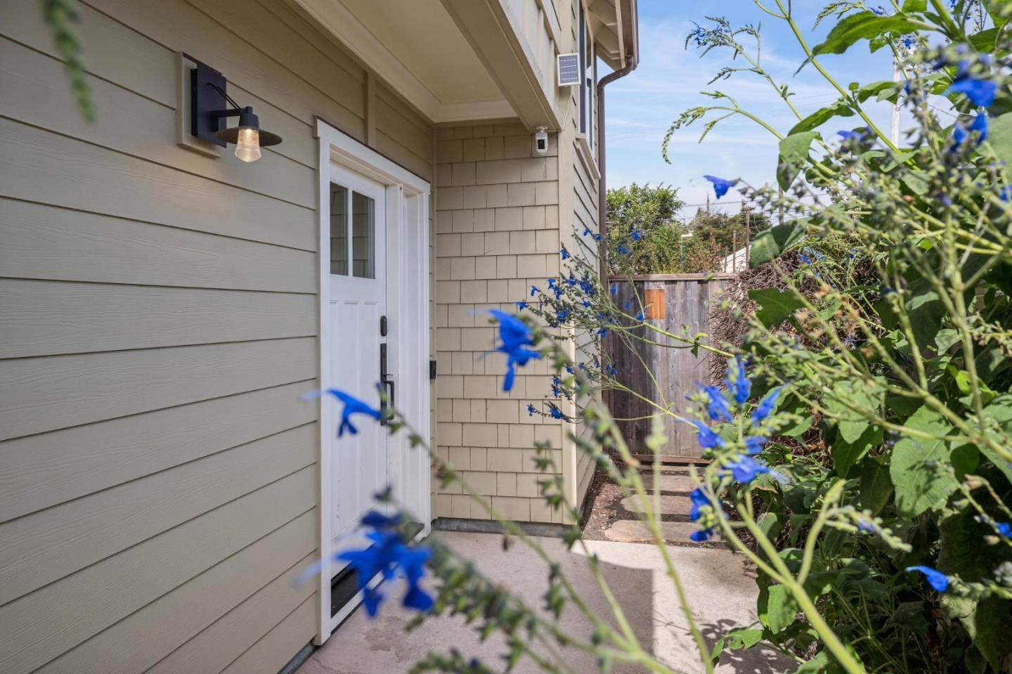 611 Myrtle Street photo 45