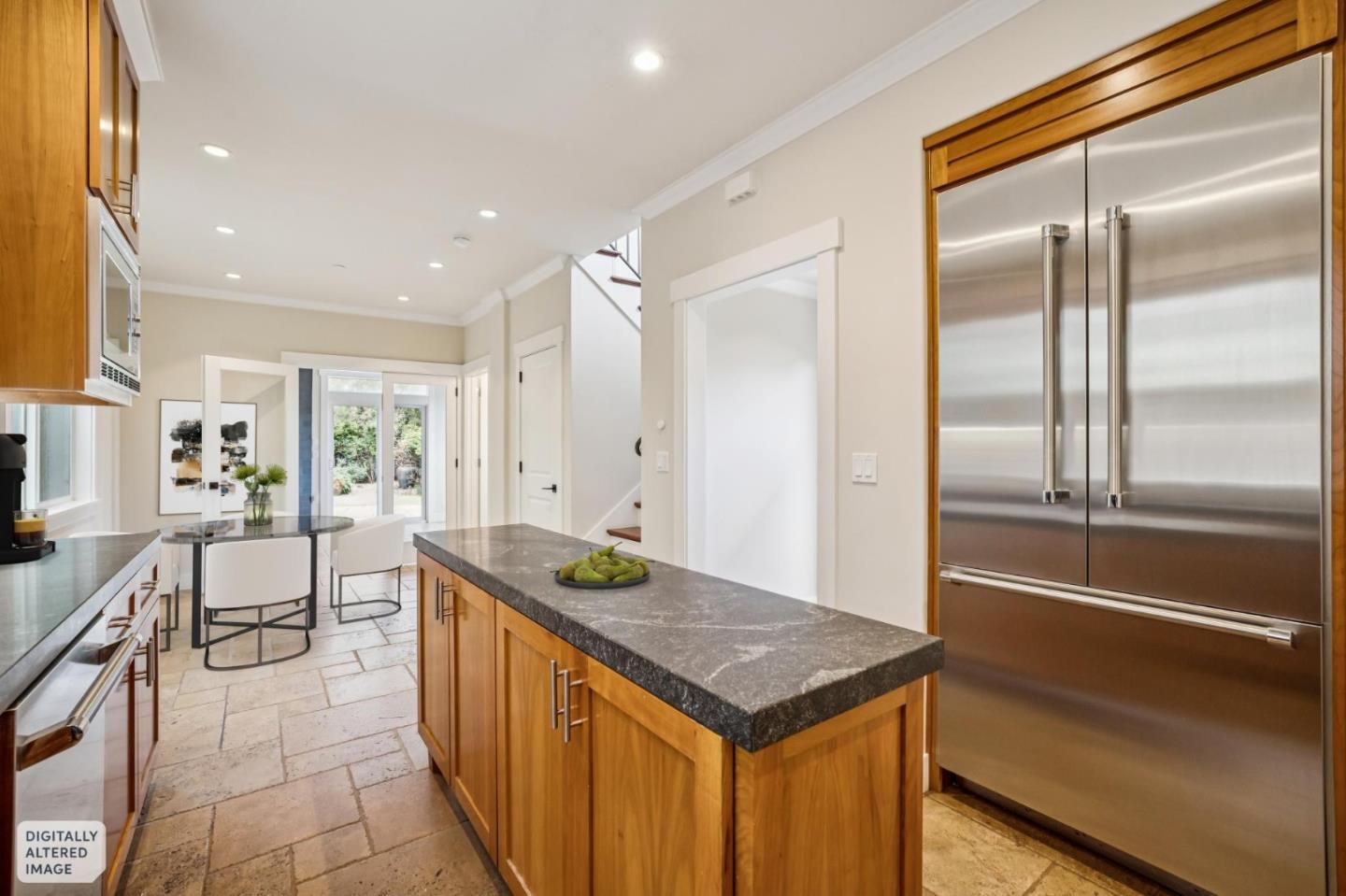 611 Myrtle Street photo 8