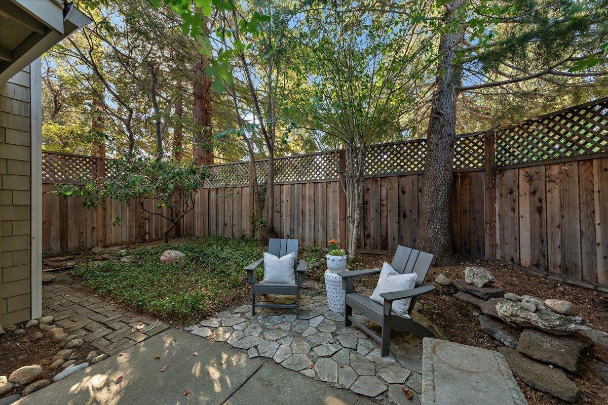 137 Redding Road #A photo 20