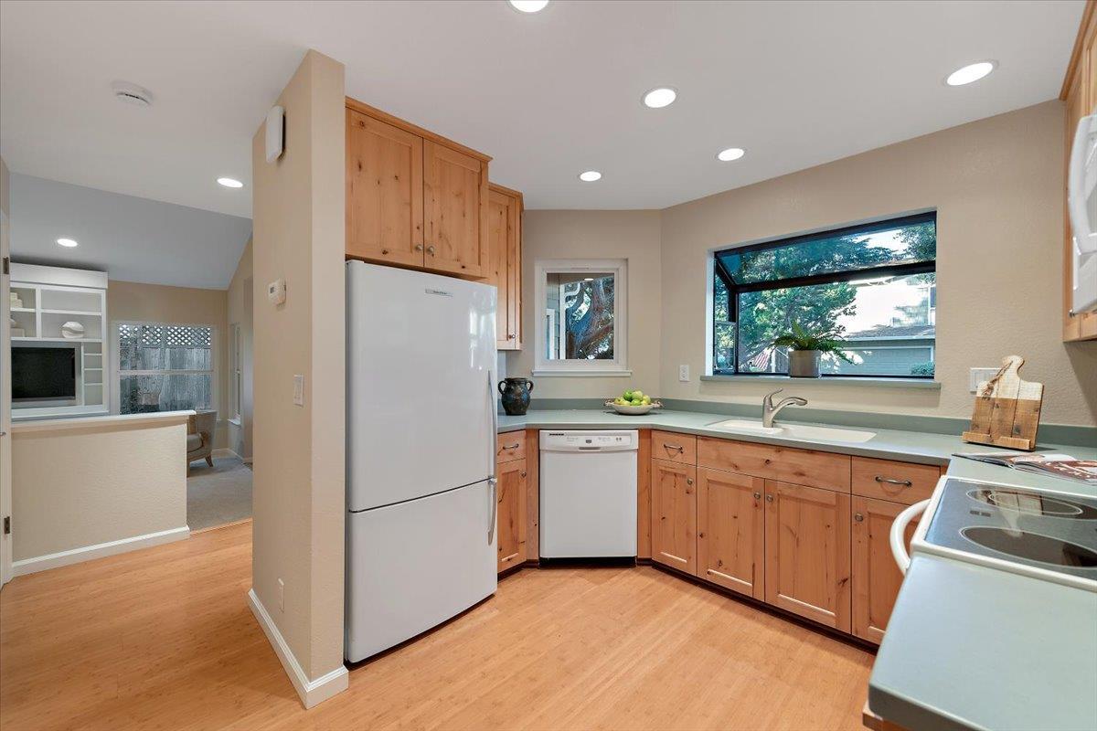 137 Redding Road #A photo 9