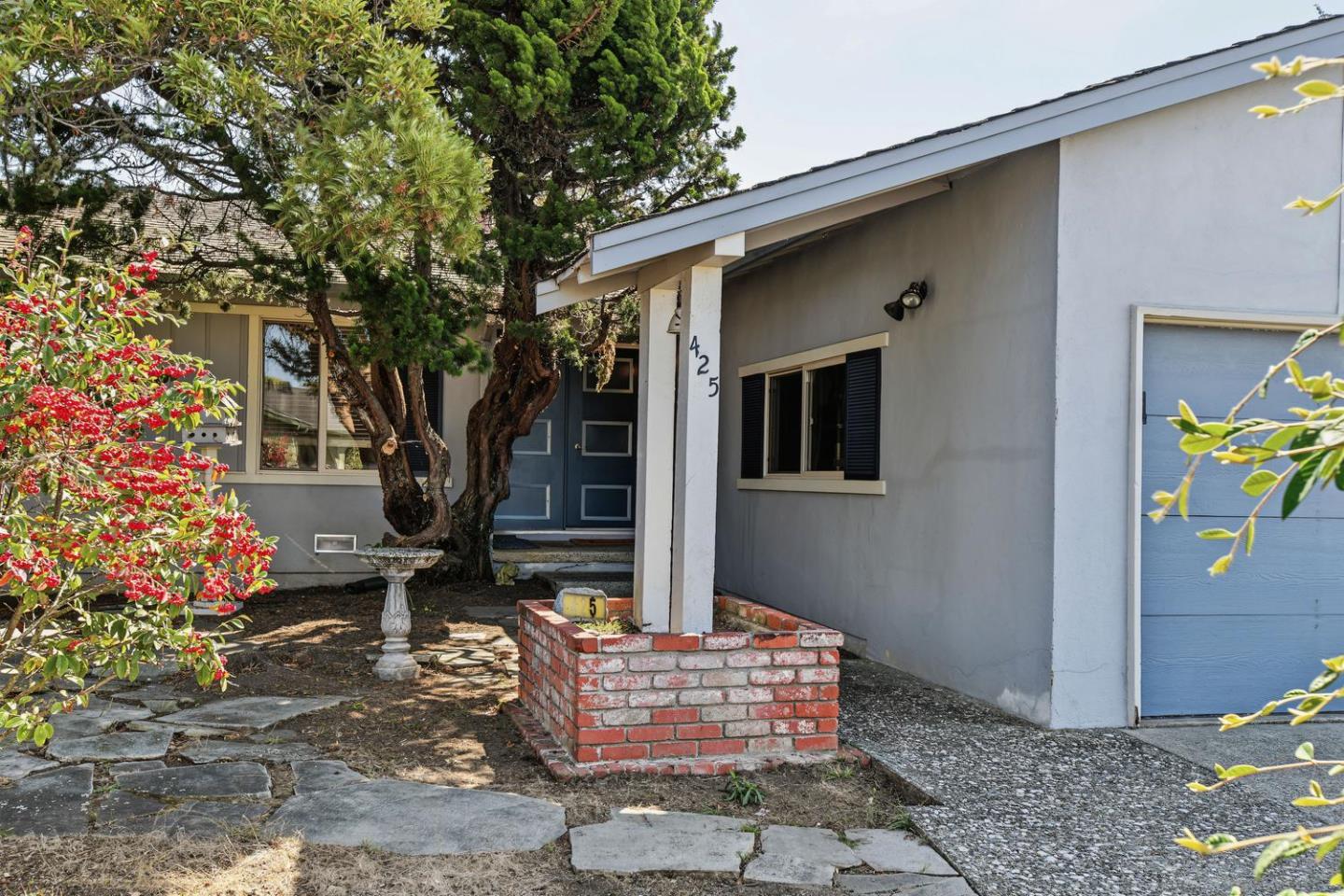 425 Kehoe Avenue photo 3