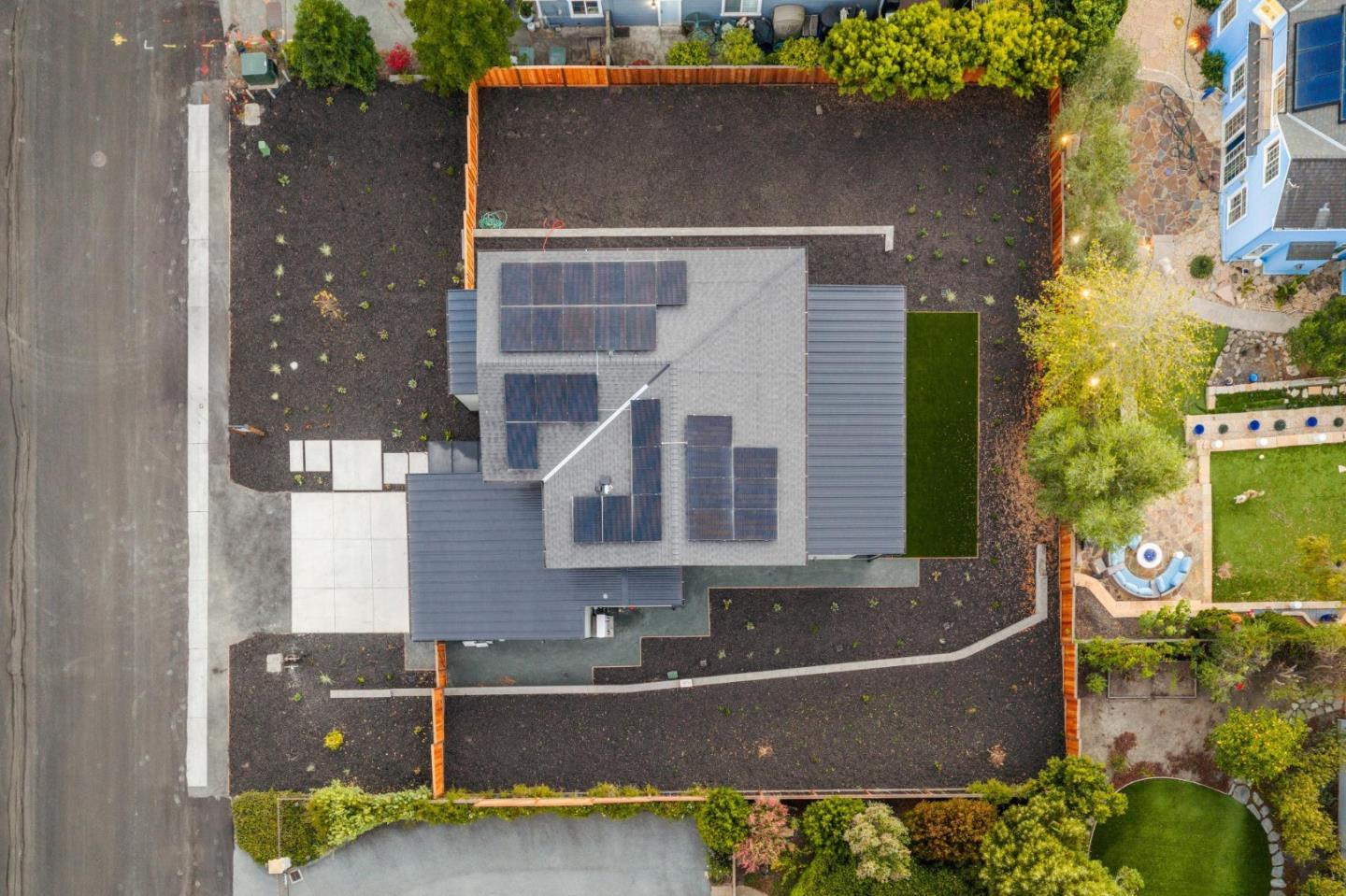 457 Coronado Avenue photo 33