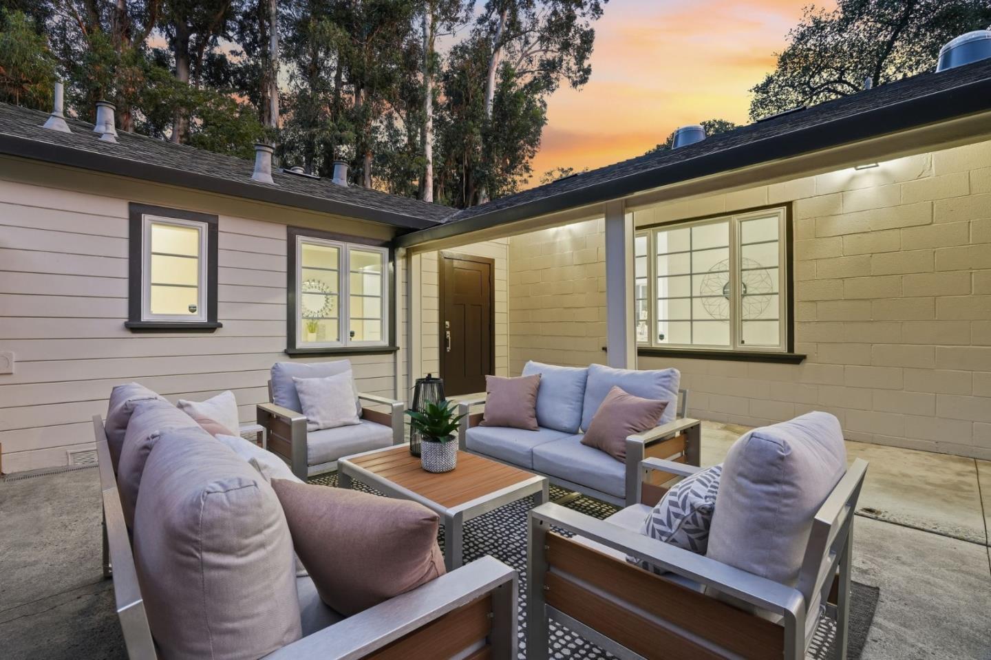 14434 Oak Street photo 3