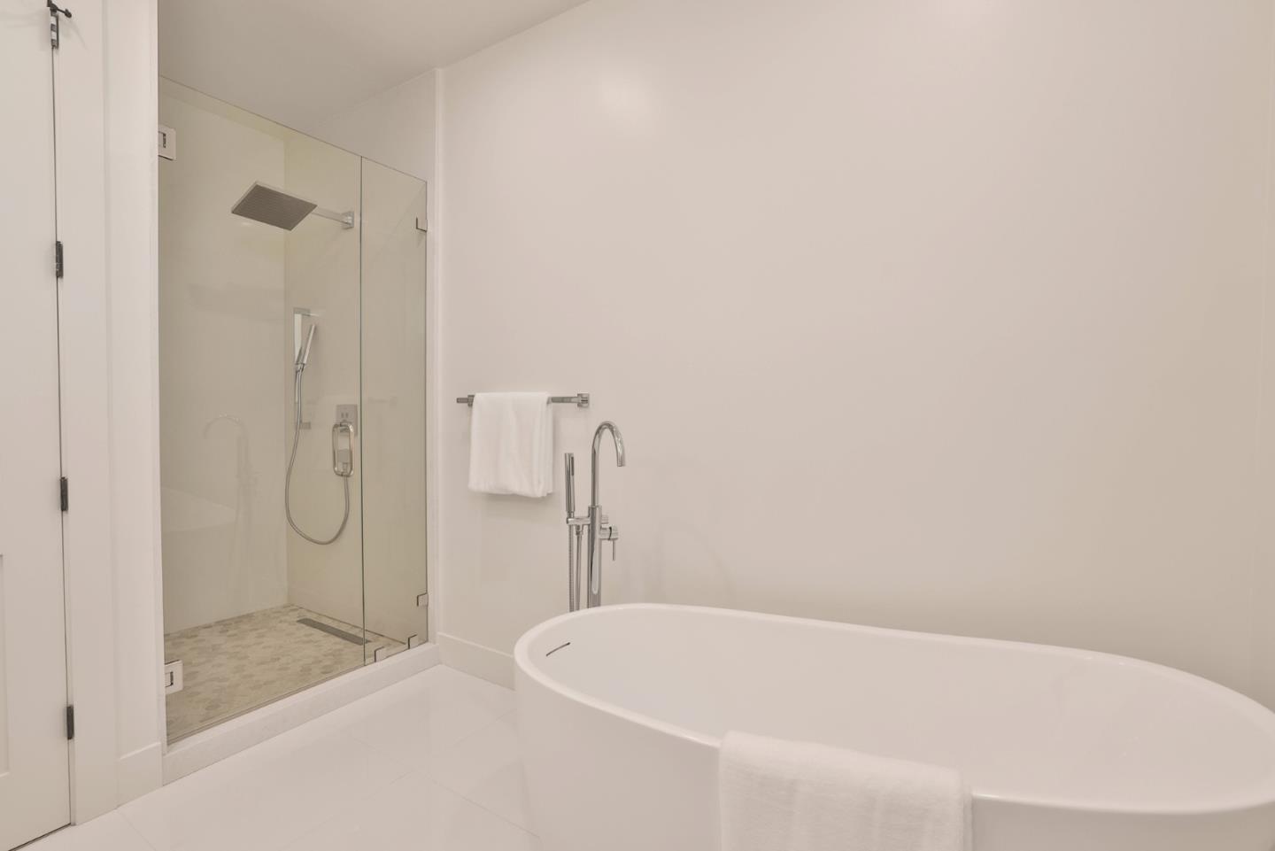 432 Virginia Avenue photo 16