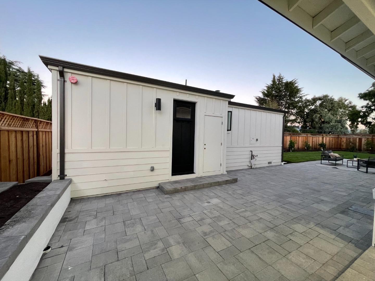 432 Virginia Avenue photo 37