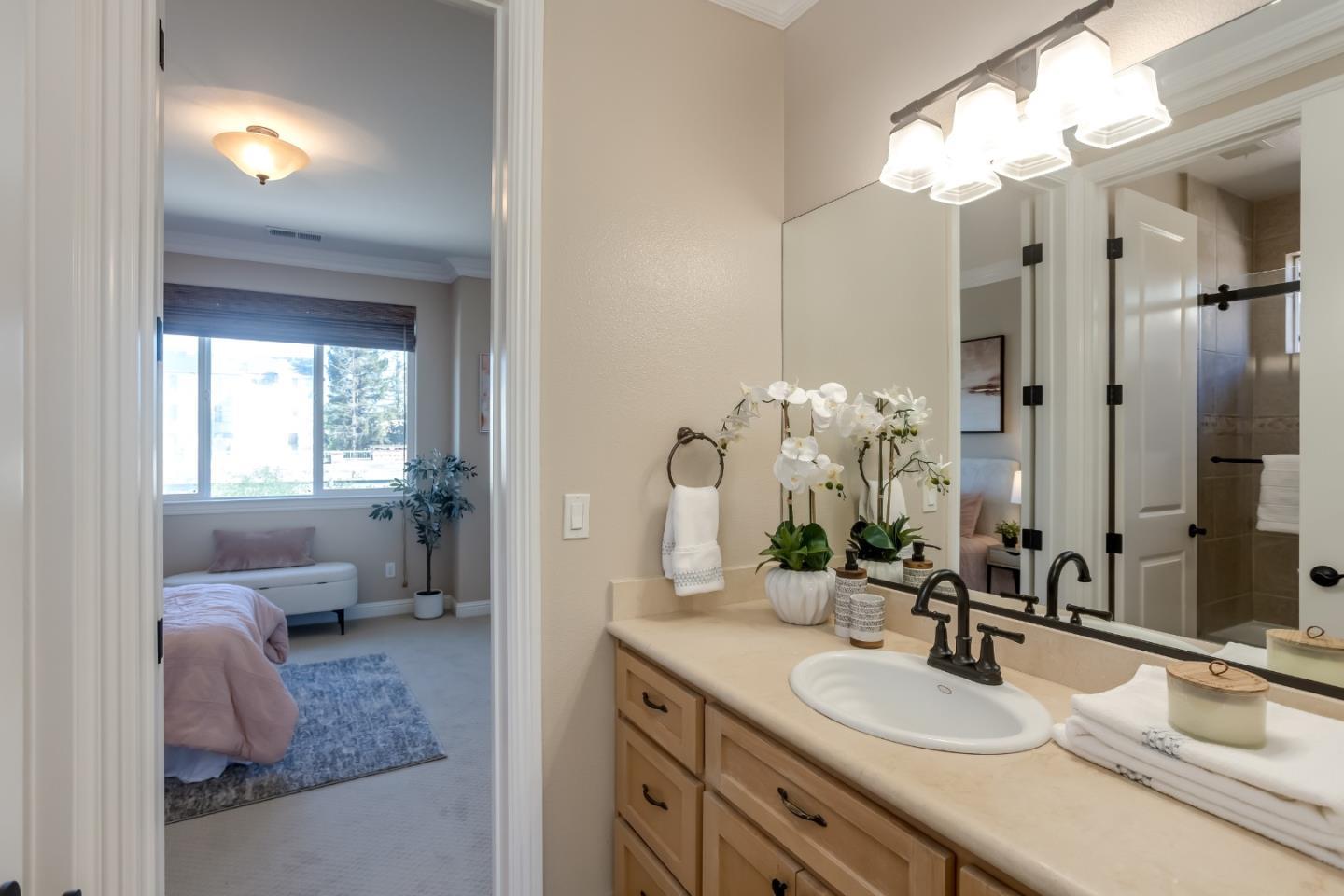106 George Court photo 26
