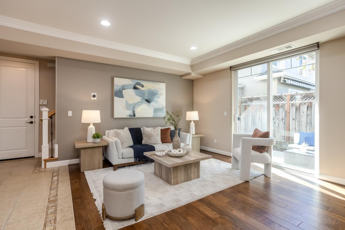 106 George Court photo 4