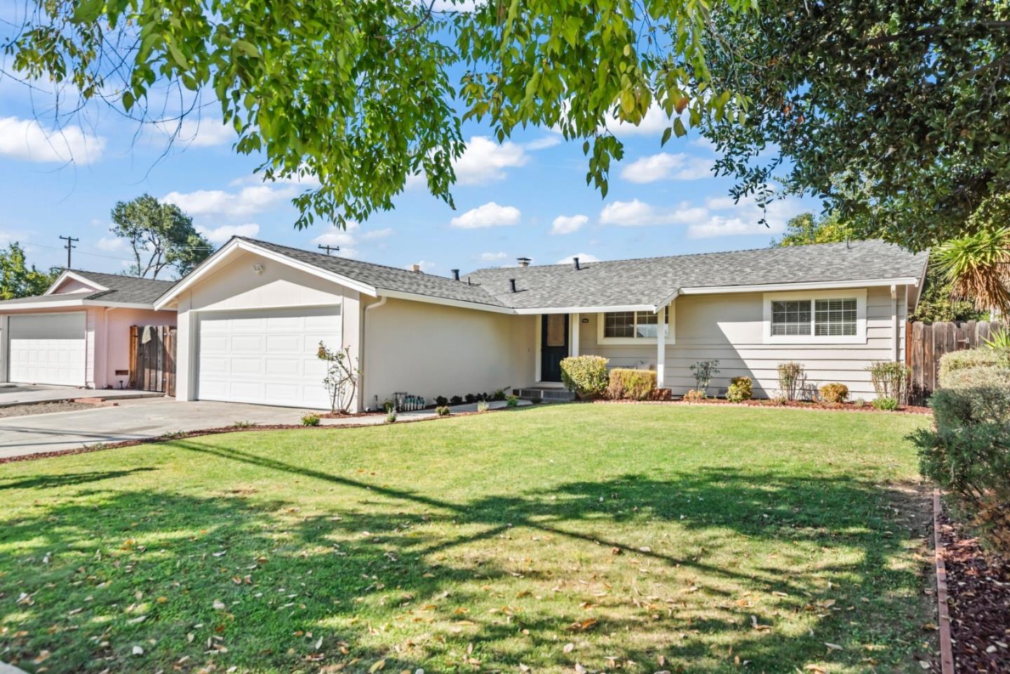 1555 Westmont Avenue photo 4