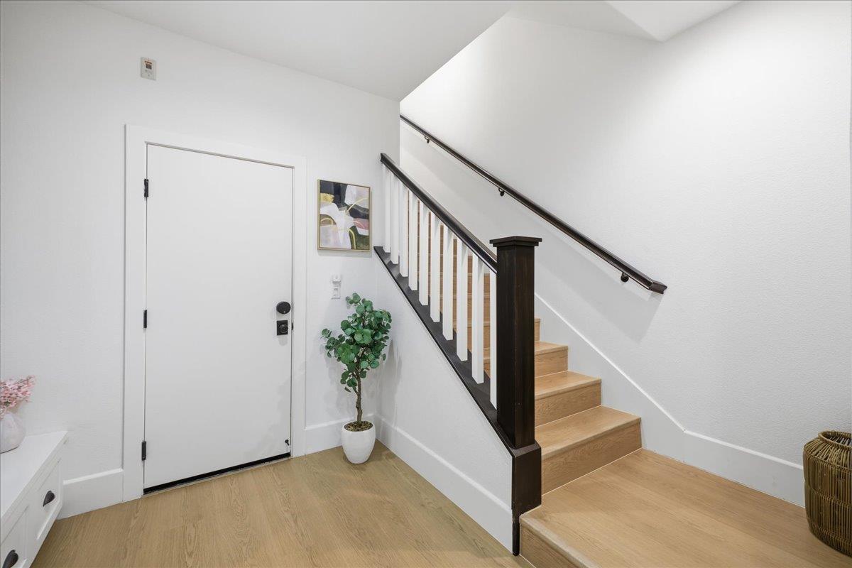 631 Allerton Loop photo 28