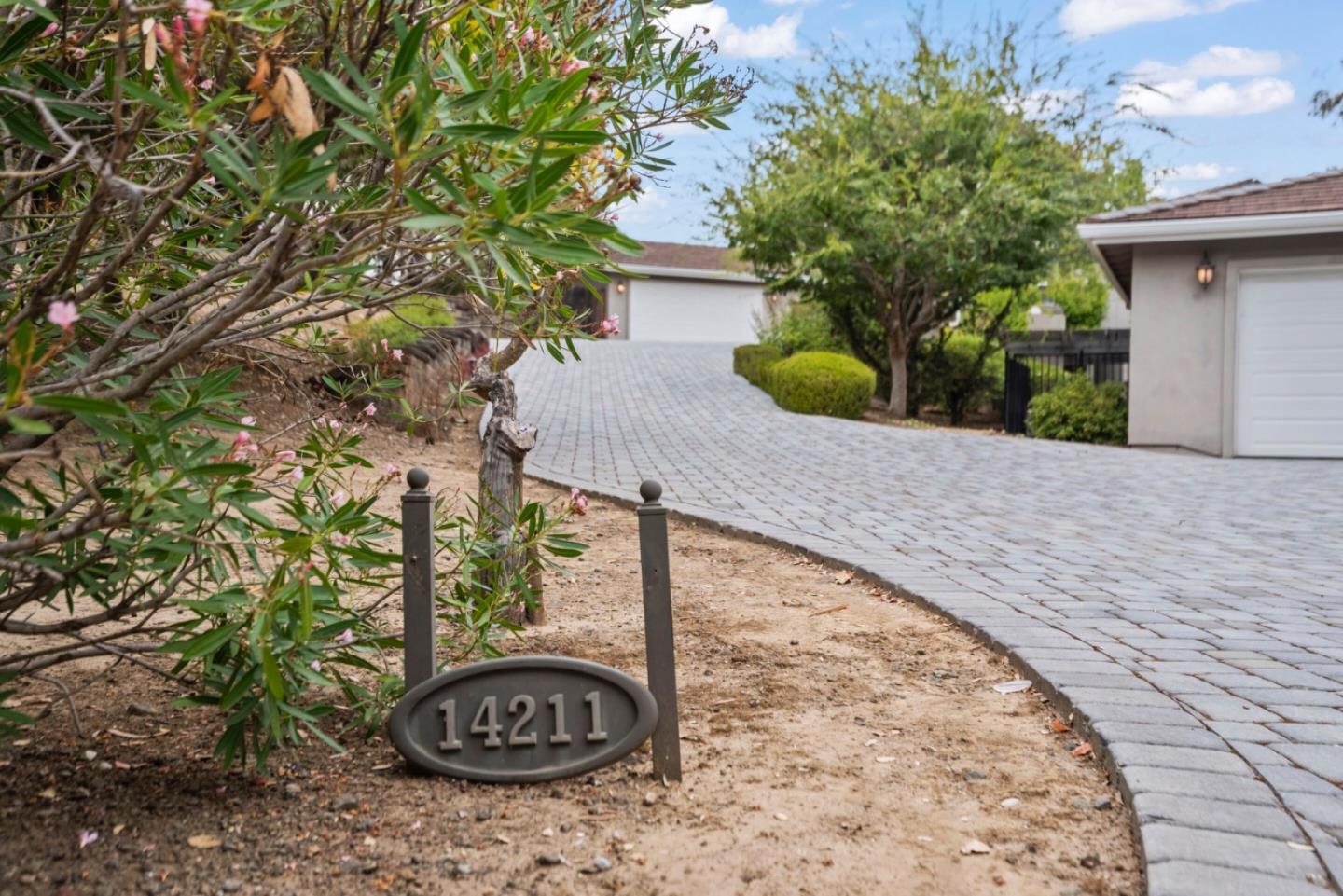 14211 Old Wood Road photo 3