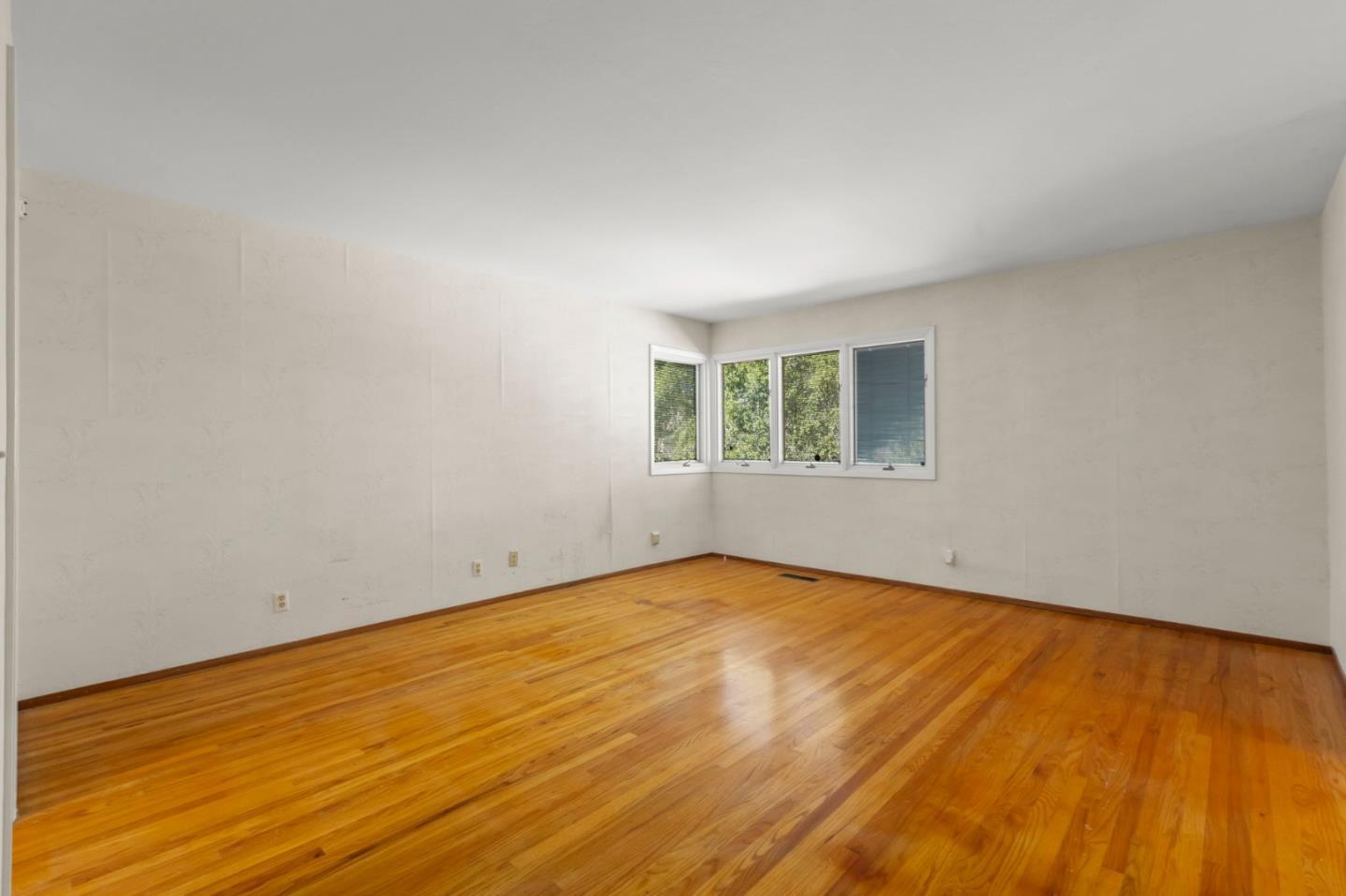 13158 Stewart Court photo 16