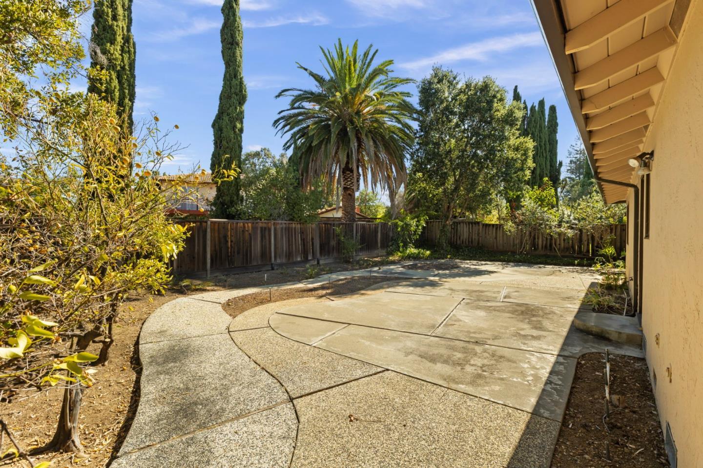 13158 Stewart Court photo 35