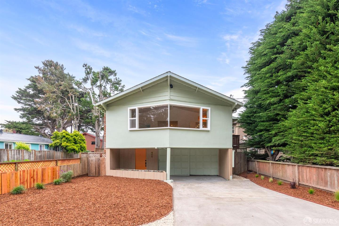 400 Miramar Dr, Half Moon Bay, CA