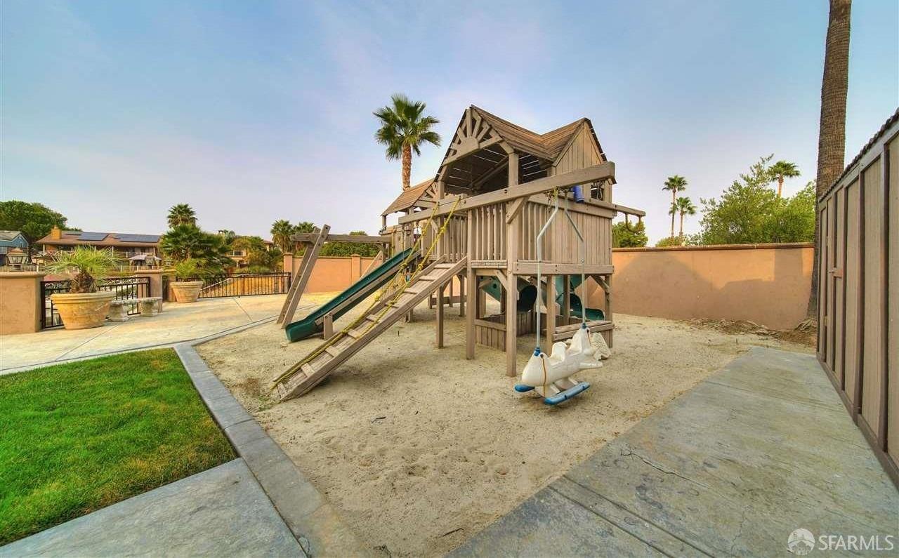 2200 Sunset Point #2210 photo 28