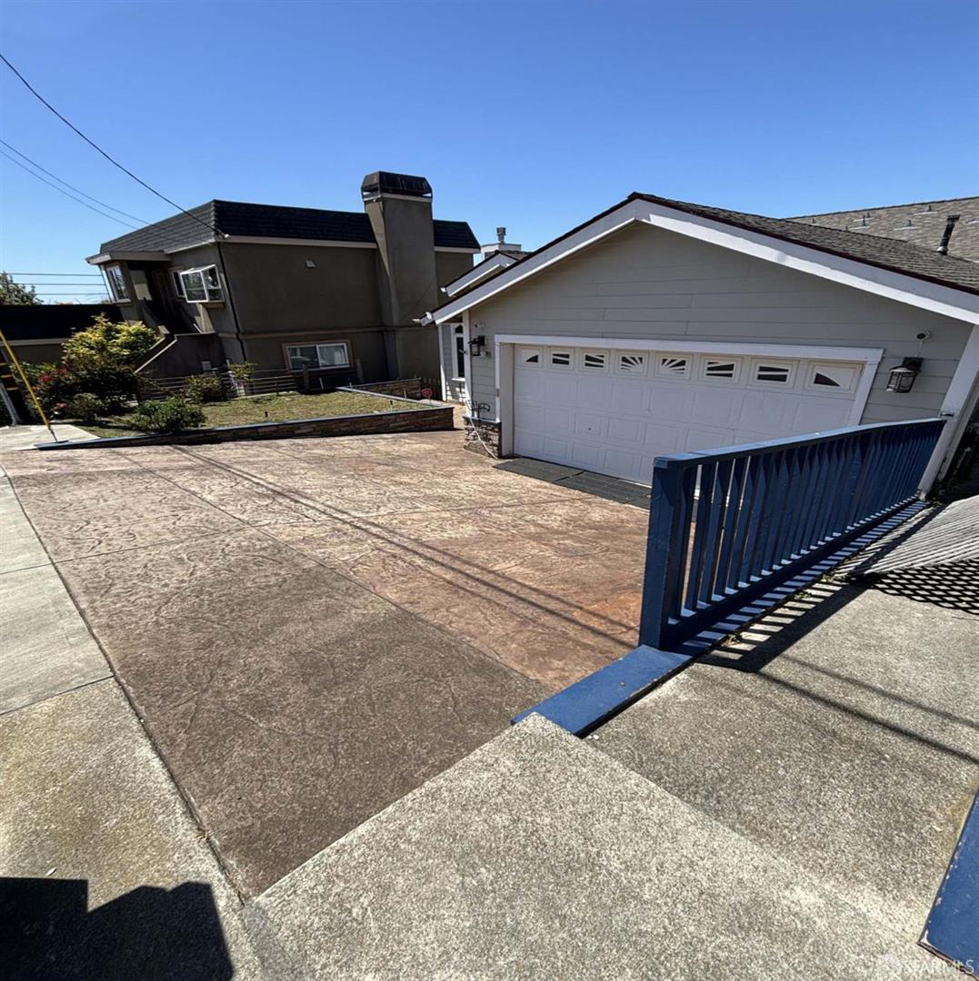 727 El Granada Boulevard photo 6