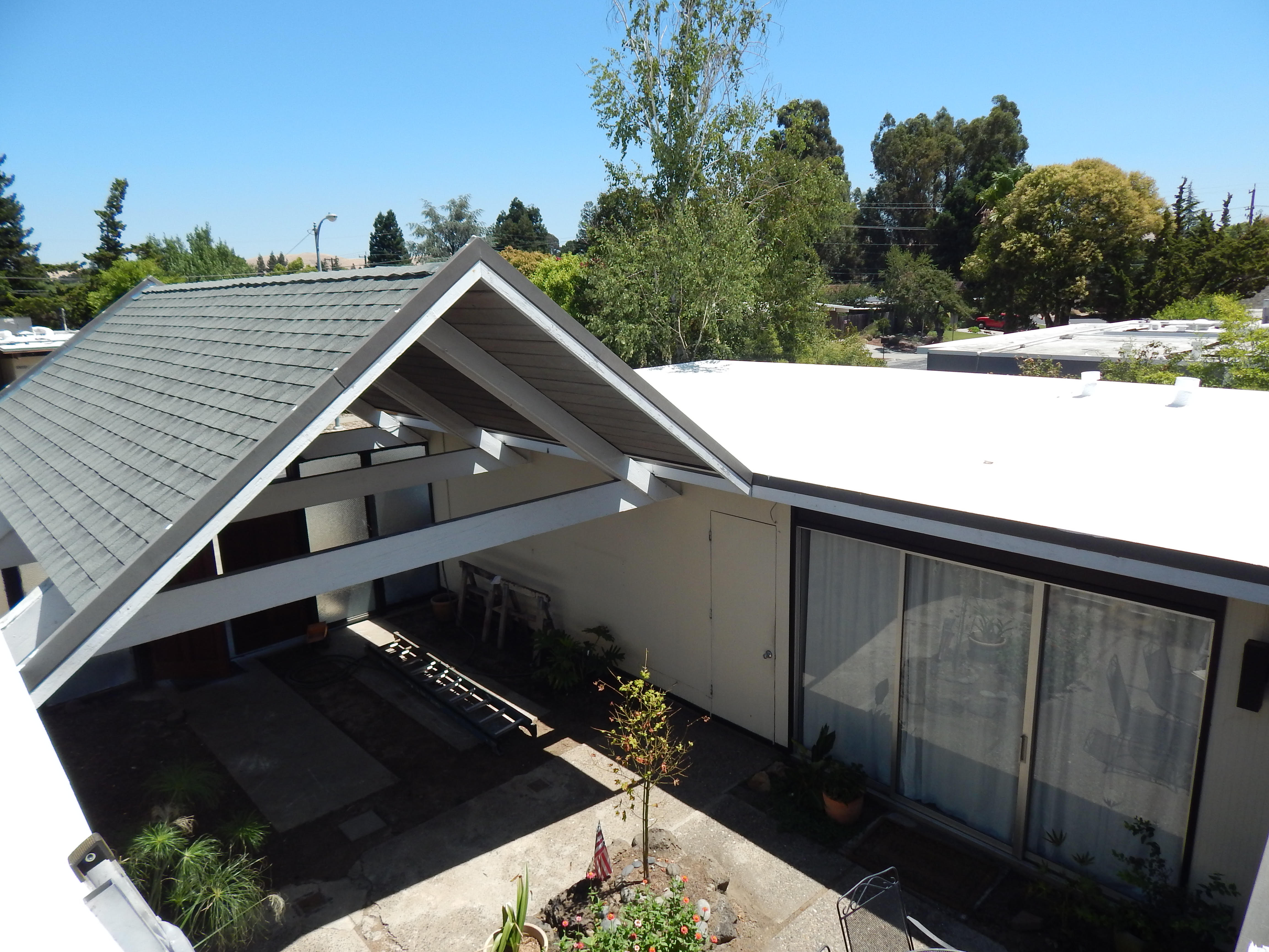 Clear Your Gutters Before the Rains Return